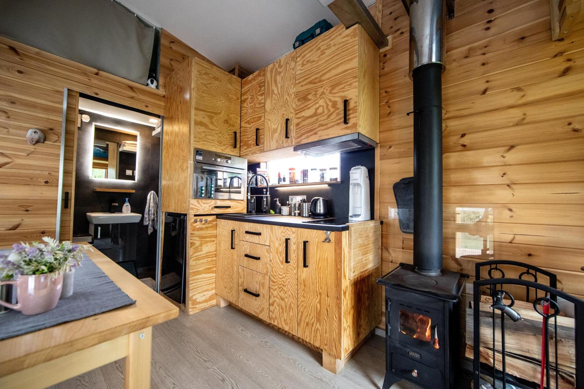 Tiny House - Chatka V Rezi U Prahy Husinec  Exteriör bild