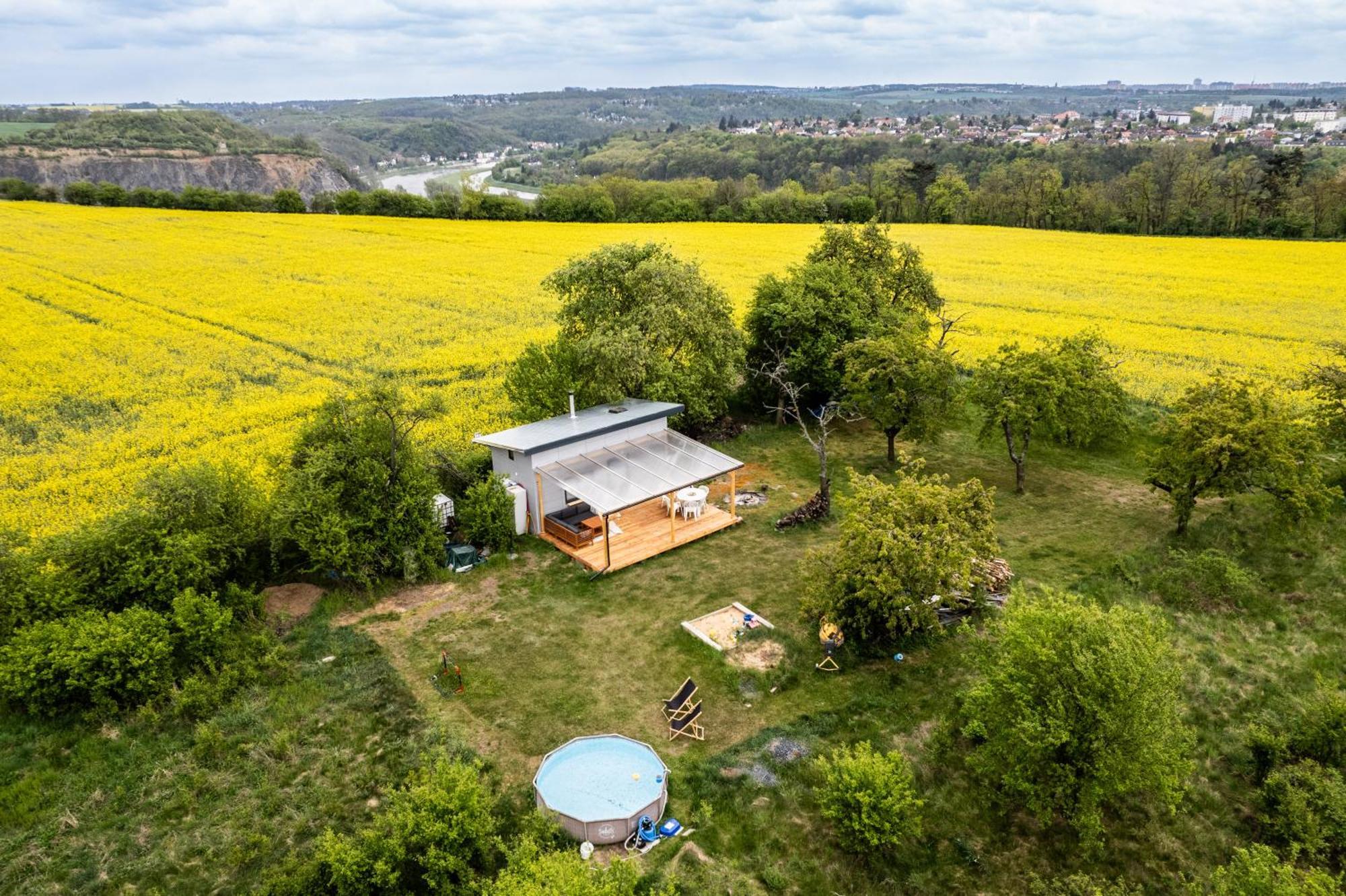Tiny House - Chatka V Rezi U Prahy Husinec  Exteriör bild